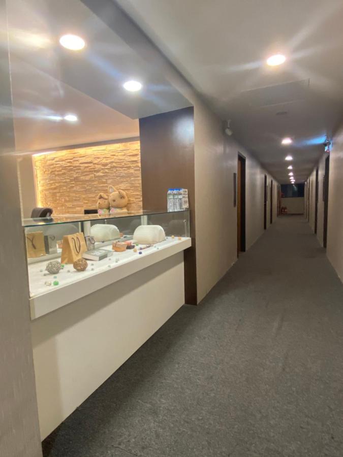 Aiyue Hotel Huwei Екстериор снимка