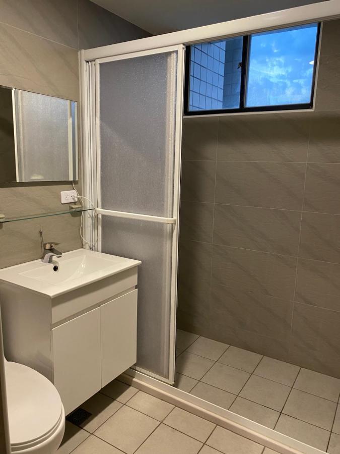 Aiyue Hotel Huwei Екстериор снимка