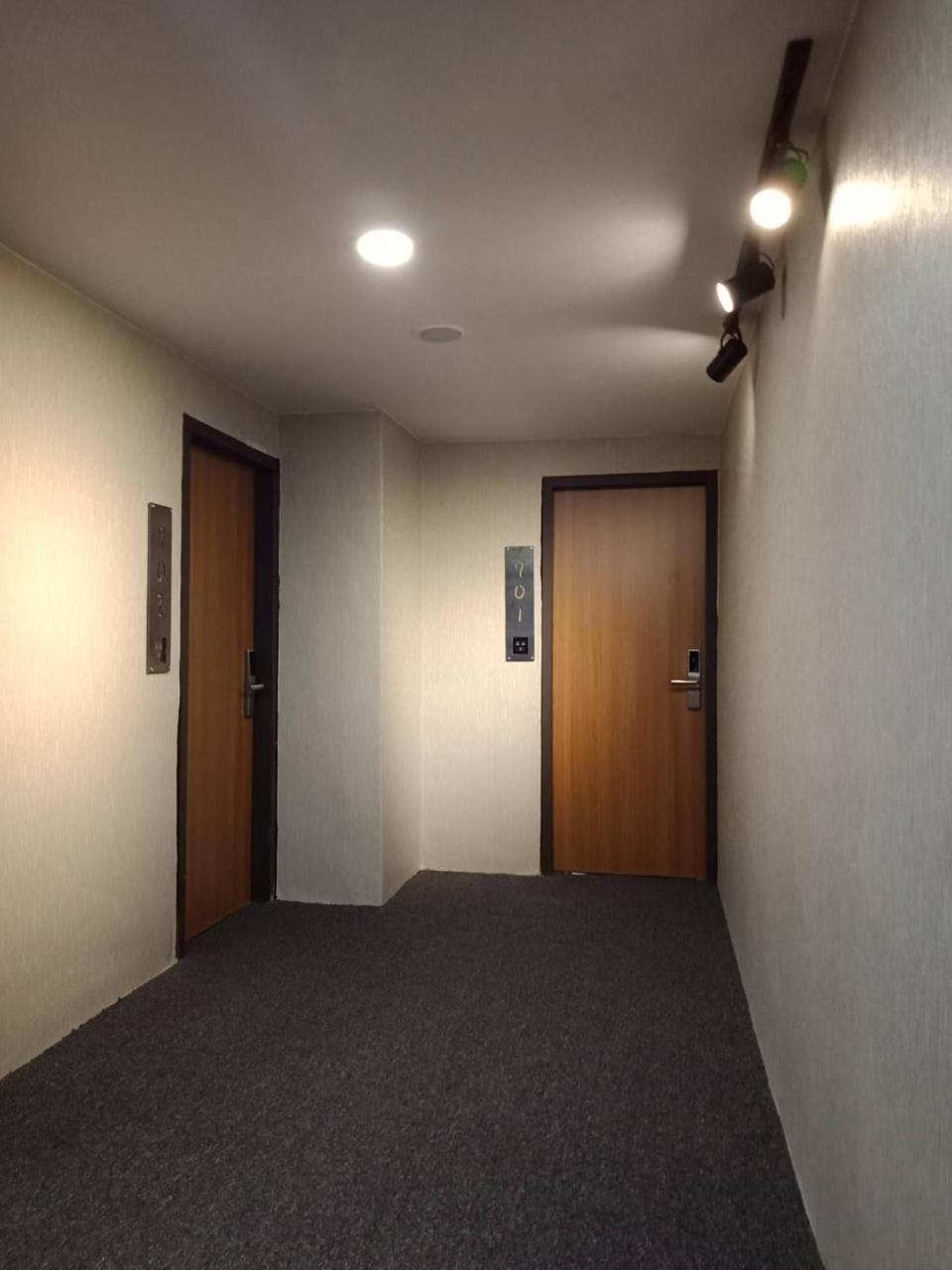 Aiyue Hotel Huwei Екстериор снимка